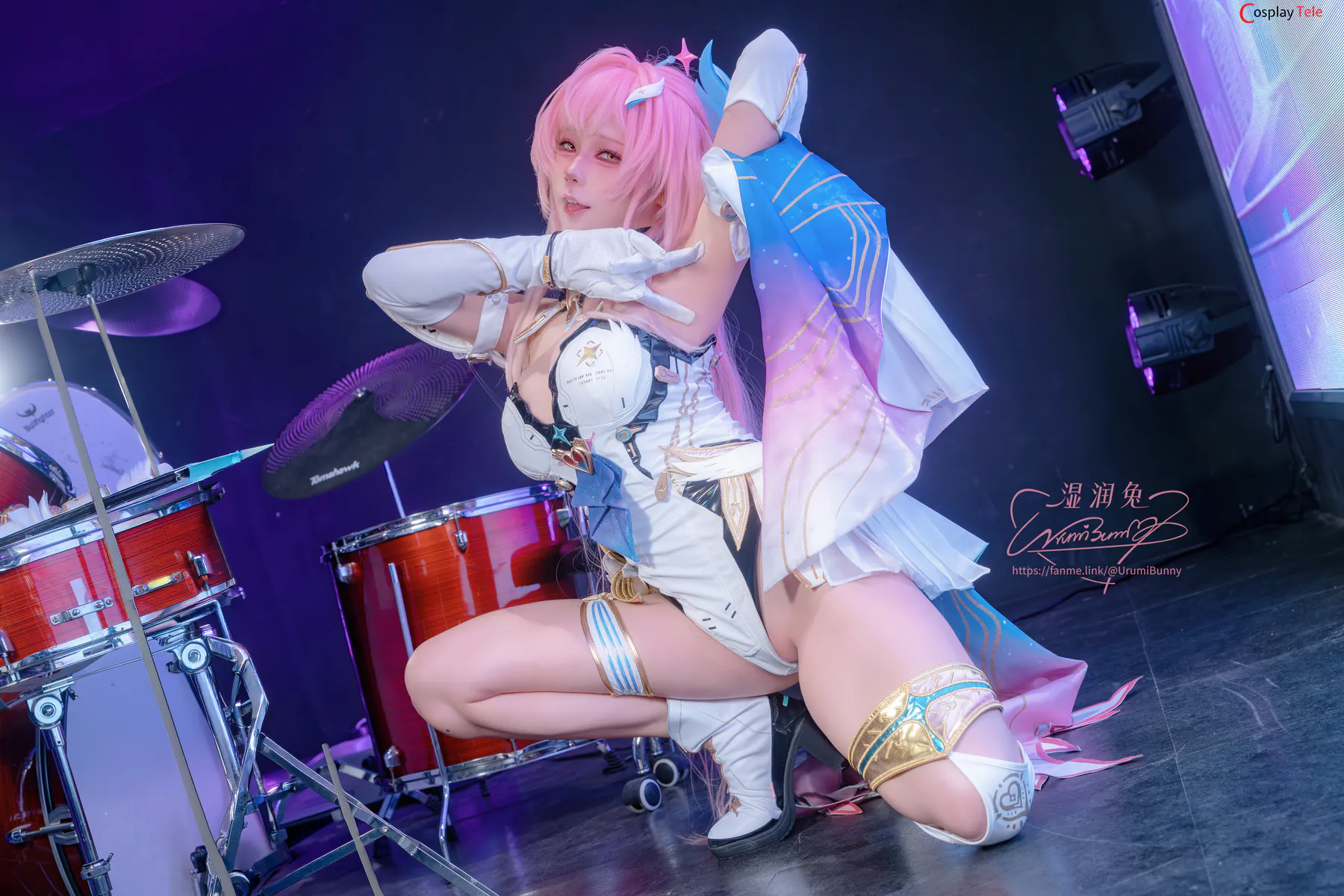 Yaokoututu (咬一口兔娘ovo) - Aemeath Wuthering Waves — Photo 32